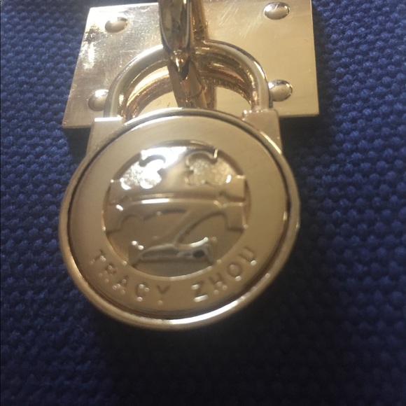 Tracy Zhou wallet with wrist strap - Picture 8 of 8